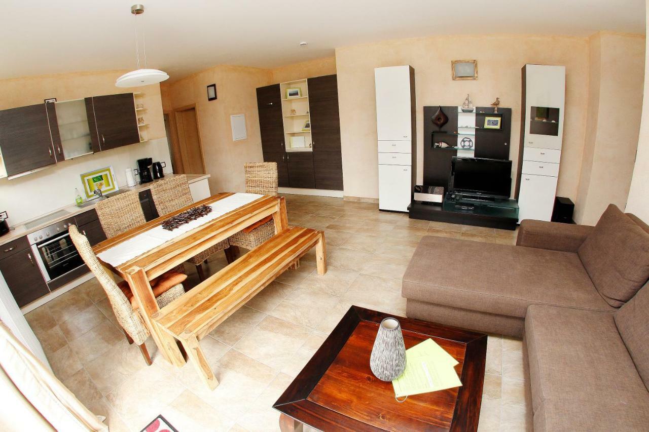 Ferienhaus "Zur Sprotte" In Glowe Bagian luar foto