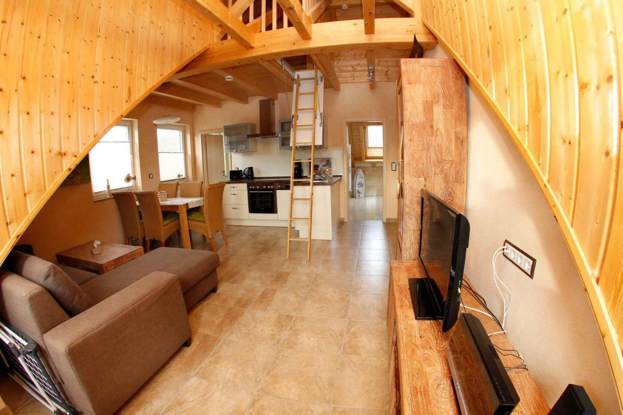 Ferienhaus "Zur Sprotte" In Glowe Bagian luar foto